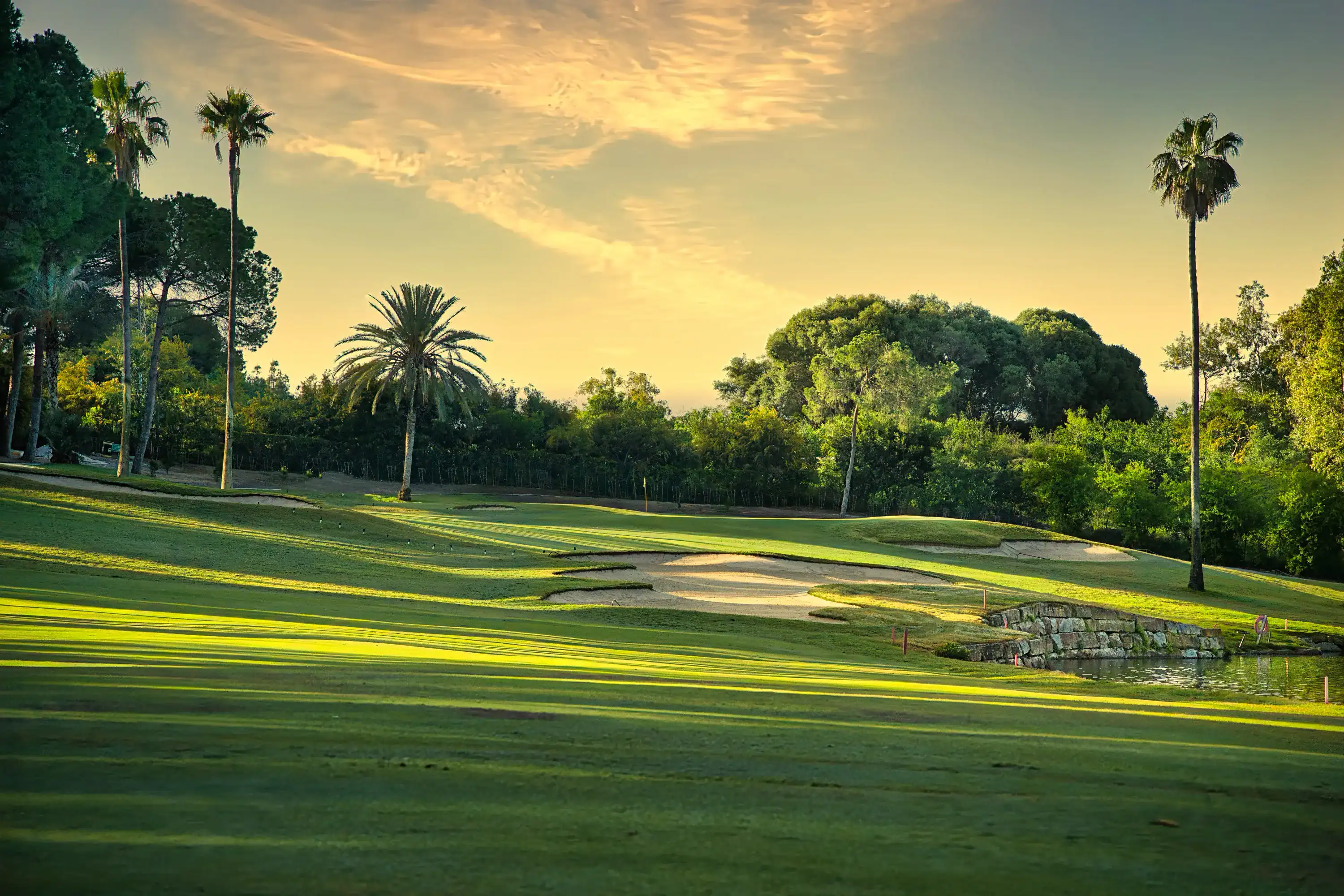 Green at El Paraíso Golf Club between La Concha and the Mediterranean